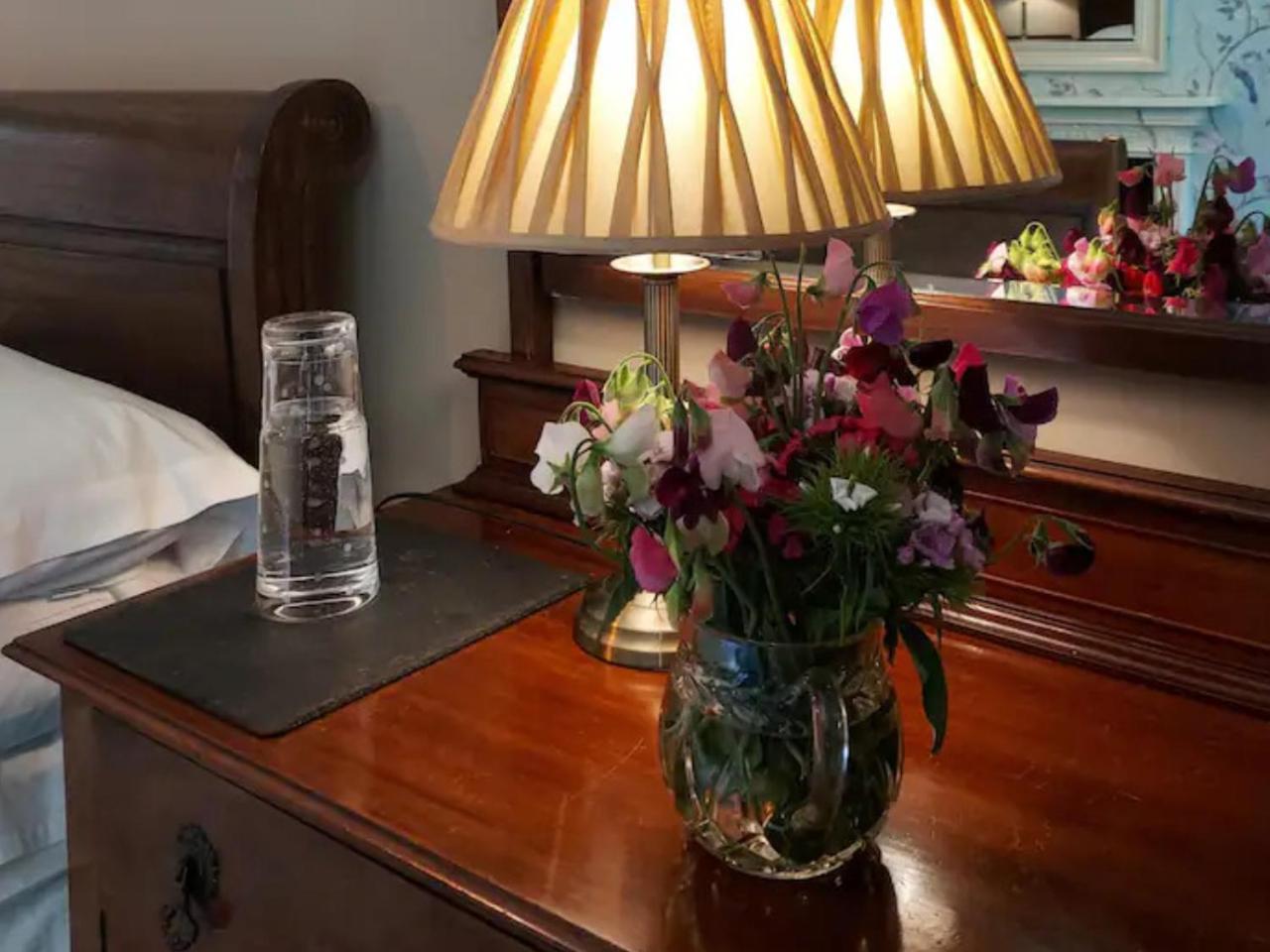 مبيت وإفطار Whitford The West Wing المظهر الخارجي الصورة